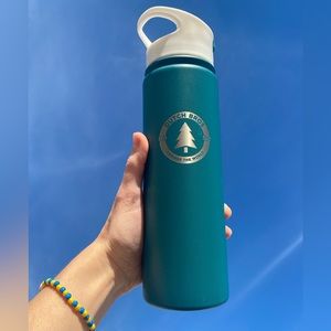 Dutch Bros Bottle (Insulated, 20oz) WITH FREE GOOD VIBES BRACELET